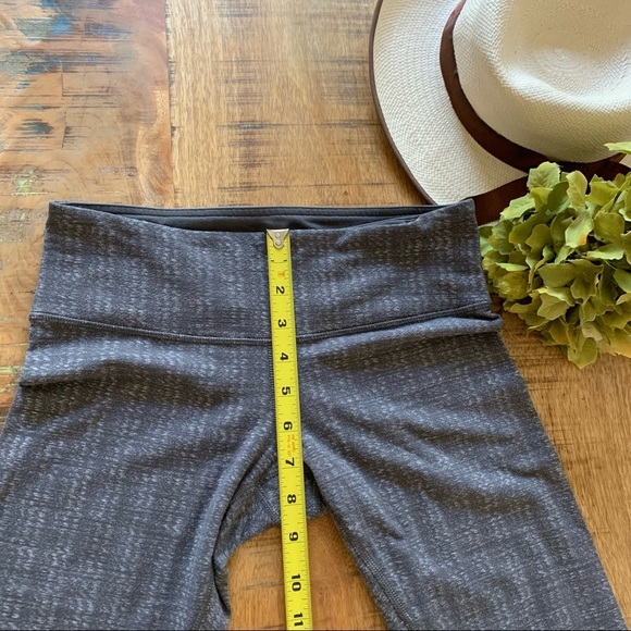 Lululemon Wunder Under Pant Textured
Ziggy Wee October Angel Wing  Gray Sz 4 - Picture 9 of 15